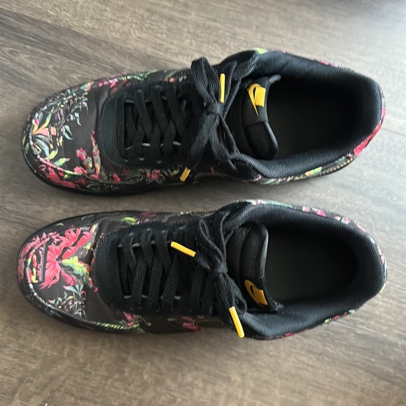 Nike Hawaiian Print Air Force Ones - Picture 2 of 6